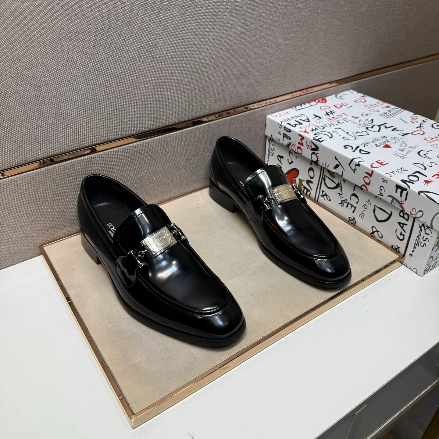 Men's men's shoes 💰pp520【DG～】Men's casual formal leather shoes 2025z cabinet sales simultaneously 🔶Size: 38-44#️⃣ 🔷3 colors🔜The upper is made of cowhide stitching ➕Cowhide lining, comfortable and breathable, sole: original comfortable, wear-resistant and non-slip outsole, ⚠️real thing📱photographed🎬real thing is better📢📢📢